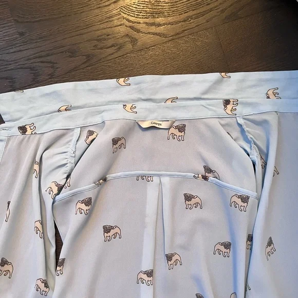 Pug print sleeveless blouse - Picture 7 of 9